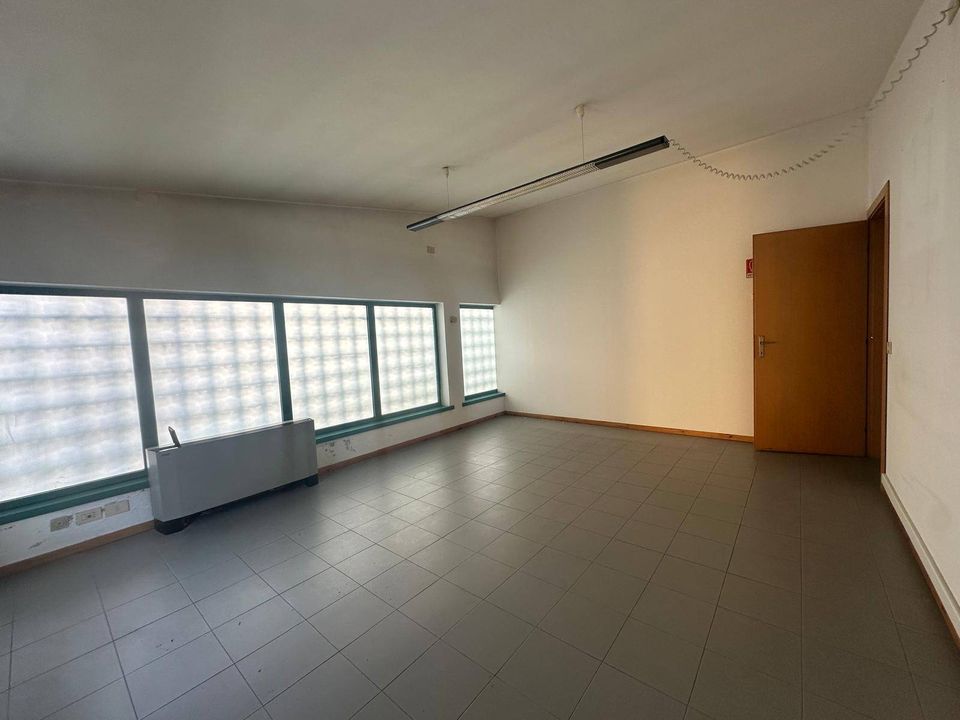 Commercial property in Lucca, Lucca - photo 3