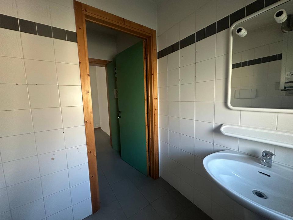 Commercial property in Lucca, Lucca - photo 5