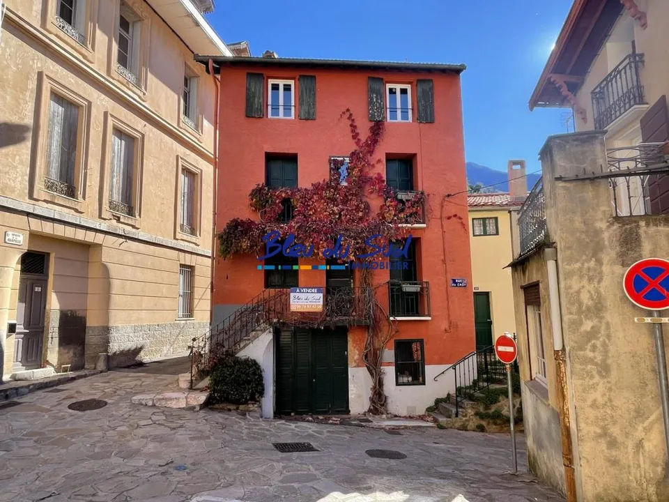 Villa i Vernet-les-Bains, Pyrenees-Orientales - foto 1