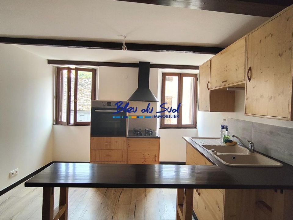 Casa de pueblo en Serdinya, Pyrenees-Orientales - foto 1