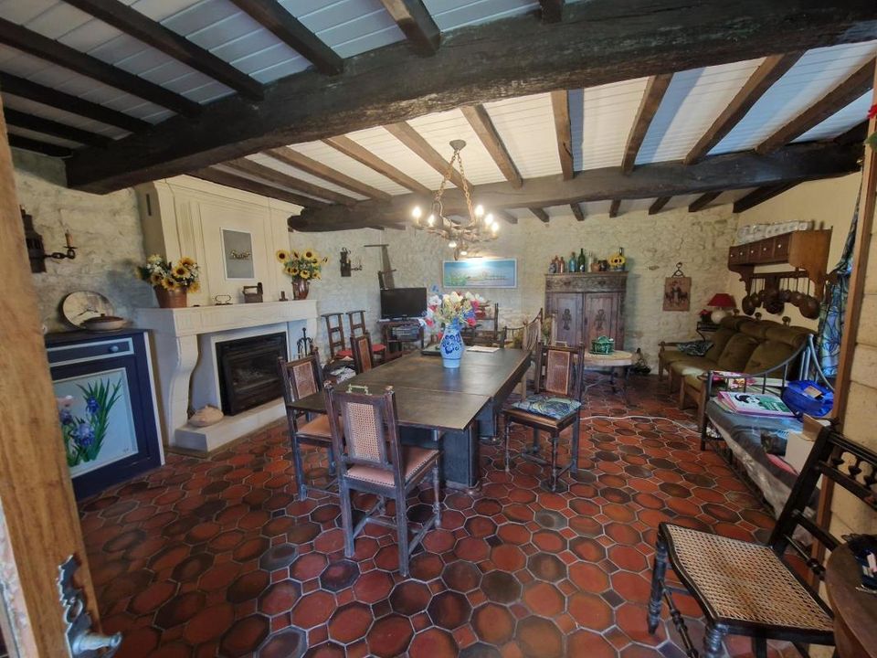 Casa de campo en Saint-Ciers-Du-Taillon, Charente-Maritime - foto 3