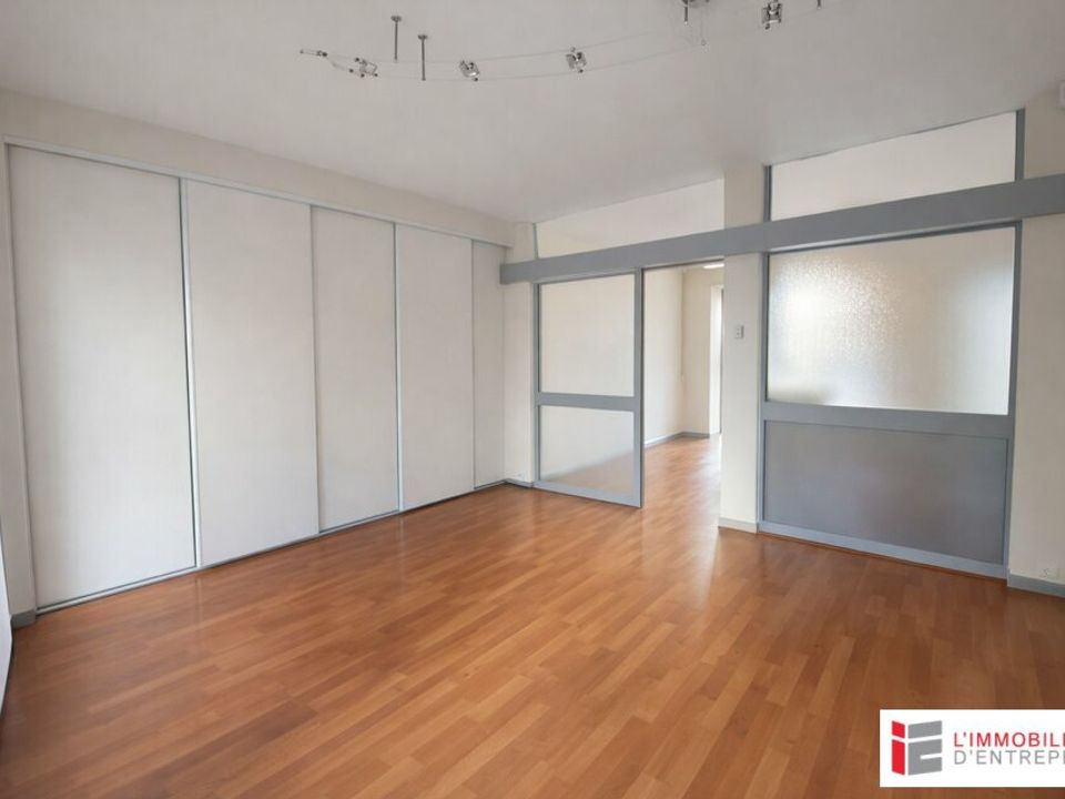 L'establiment comercial a Rennes, Ille-et-Vilaine - foto 4