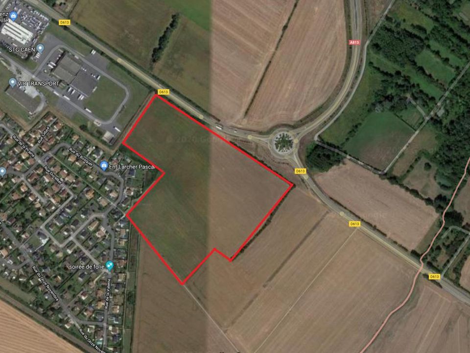 Helårsgrund i Frénouville, Calvados - foto 1