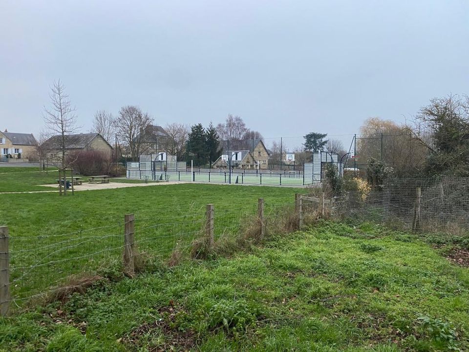 Helårsgrund i Maltot, Calvados - foto 1