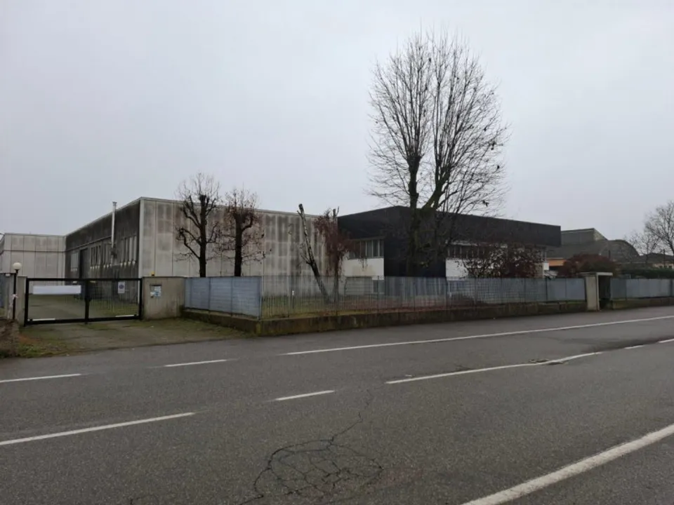 Erhvervsejendom i Vigevano, Pavia - foto 1
