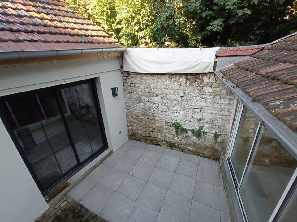 Apartment in Besancon, Doubs - photo 2