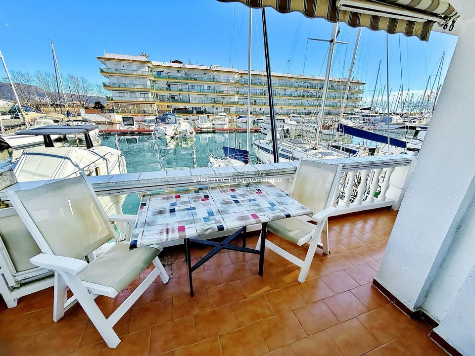 Lejlighed i Empuriabrava, Gerona - foto 2