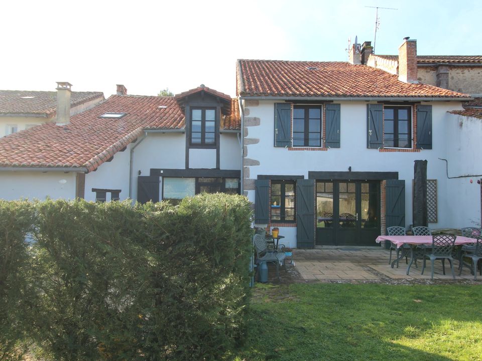 Villa in Abzac, Charente - foto 1