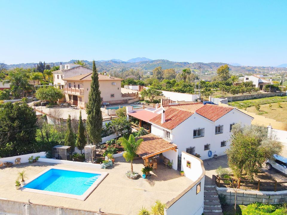 Villa i Alhaurin El Grande, Malaga - foto 1