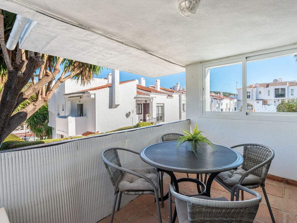 Lejlighed i Benahavis, Malaga - foto 1