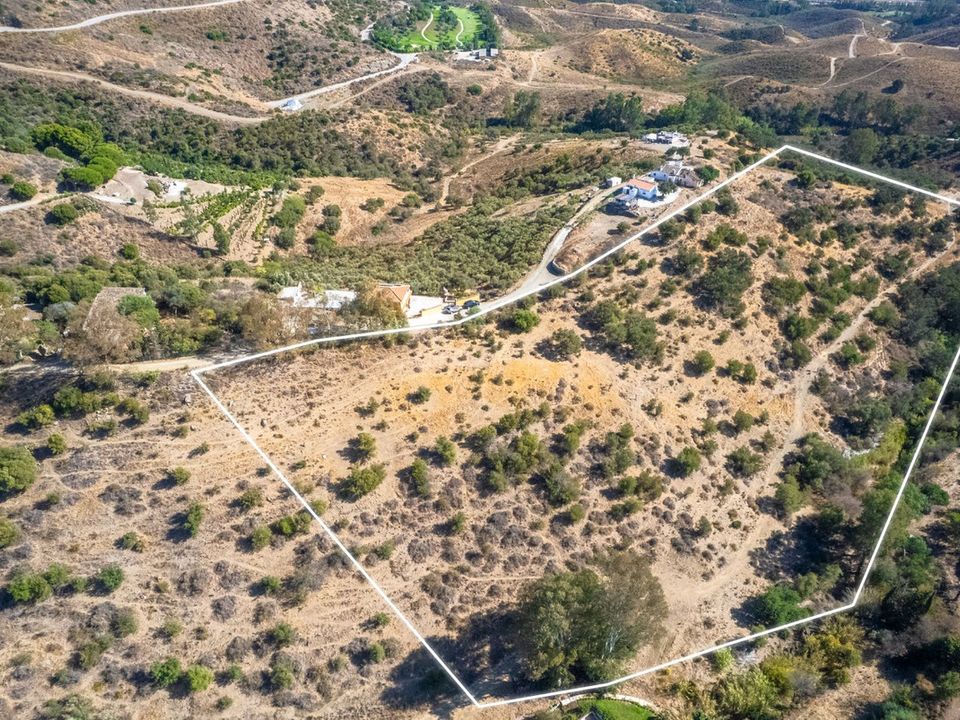 Helårsgrund i Cerros Del Aguila, Malaga - foto 1