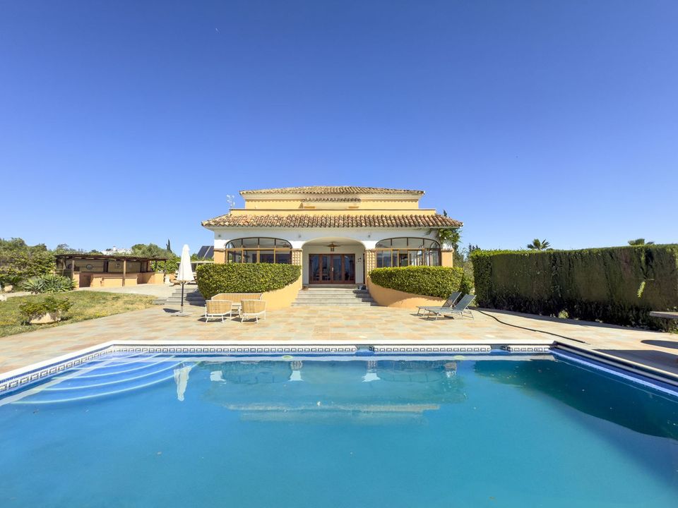 Villa i Alhaurin El Grande, Malaga - foto 1