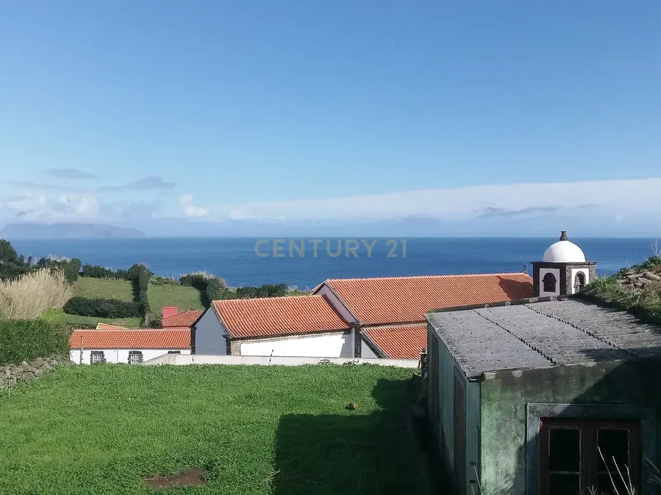 Helårsgrund i Santa Cruz das Flores, Flores - foto 1