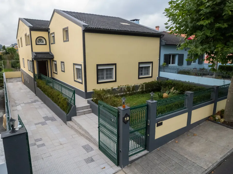 Villa i Ponta Delgada, Sao Miguel - foto 1