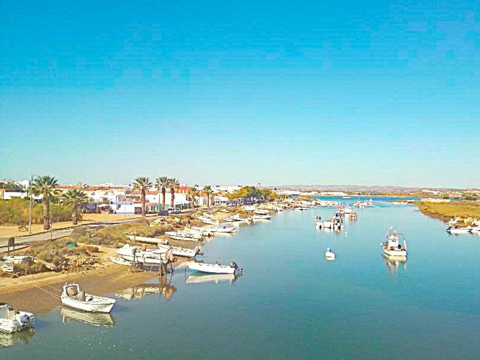 Casa de pueblo en Ayamonte, Huelva - foto 1