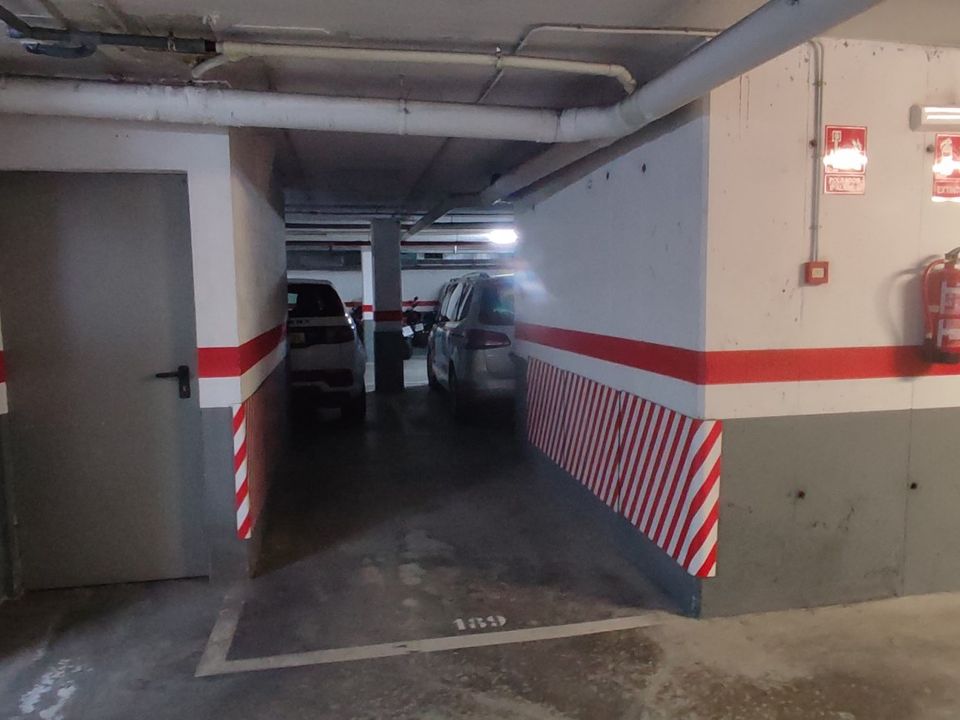 Garage i Barcelona, Barcelona - foto 3