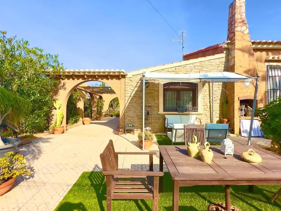 Villa i Torrevieja, Alicante - foto 1