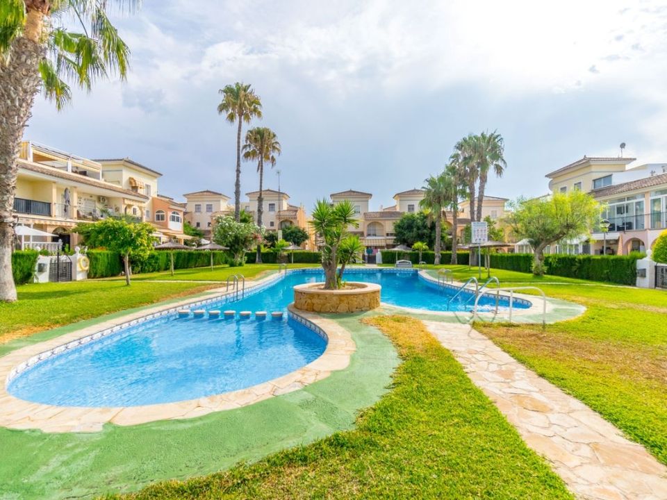 Byhus i Playa Flamenca, Alicante - foto 4