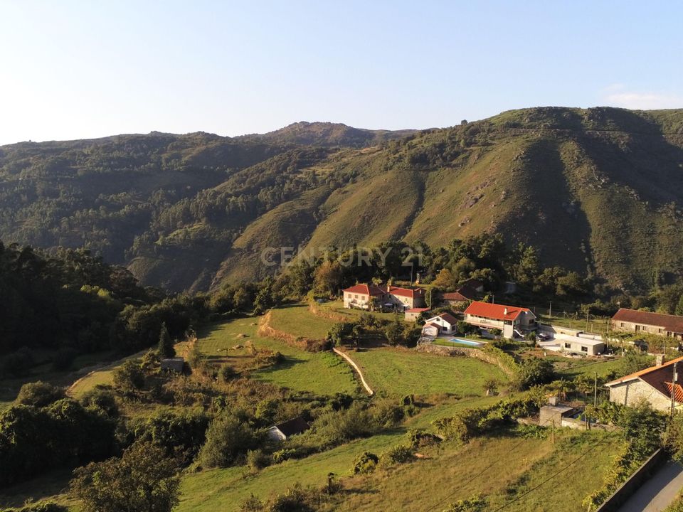 Helårsgrund i Celorico de Basto, Braga - foto 1