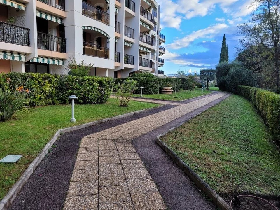 Lejlighed i Mandelieu-la-Napoule, Alpes-Maritimes - foto 2
