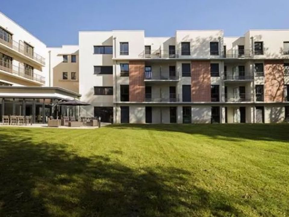 Erhvervsejendom i Nevers, Nievre - foto 1