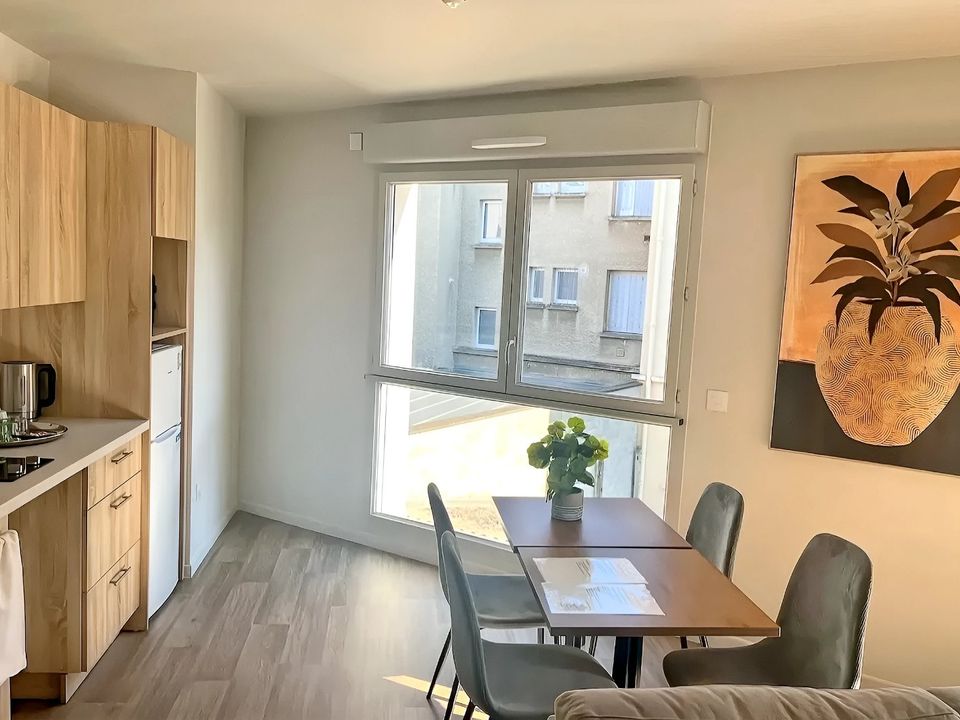 Erhvervsejendom i Châlons-en-Champagne, Marne - foto 3