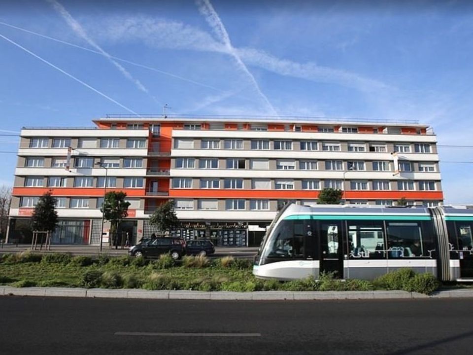 Erhvervsejendom i Chevilly-Larue, Val-de-Marne - foto 1