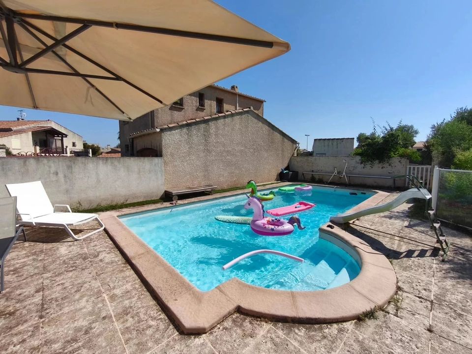 Villa i Vitrolles, Bouches-du-Rhone - foto 1