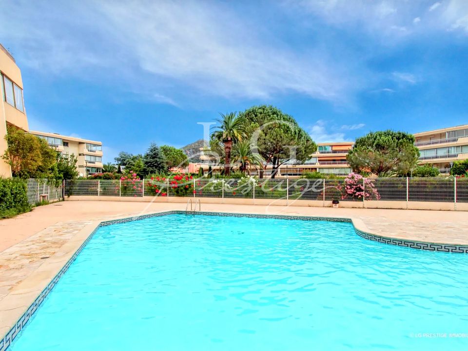 Lejlighed i Mandelieu-la-Napoule, Alpes-Maritimes - foto 2