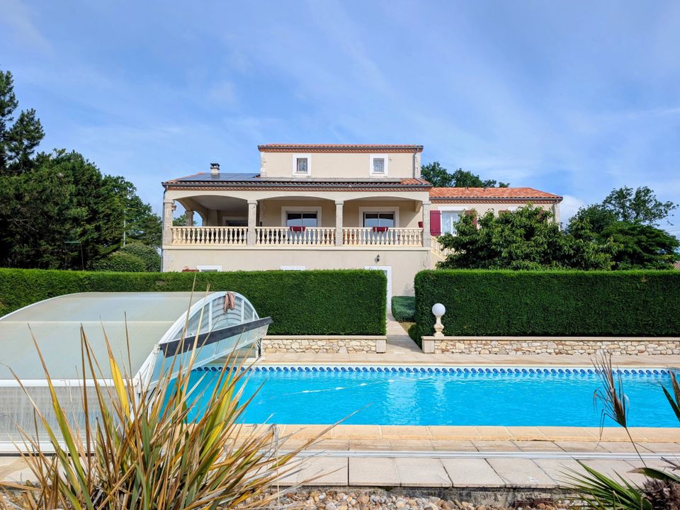 Villa i Hautefage-la-Tour, Lot-et-Garonne - foto 1