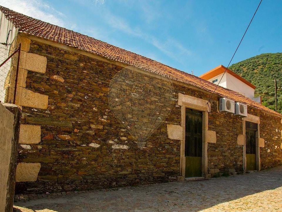 Farm hus i Sao Joao da Pesqueira, Viseu - foto 2