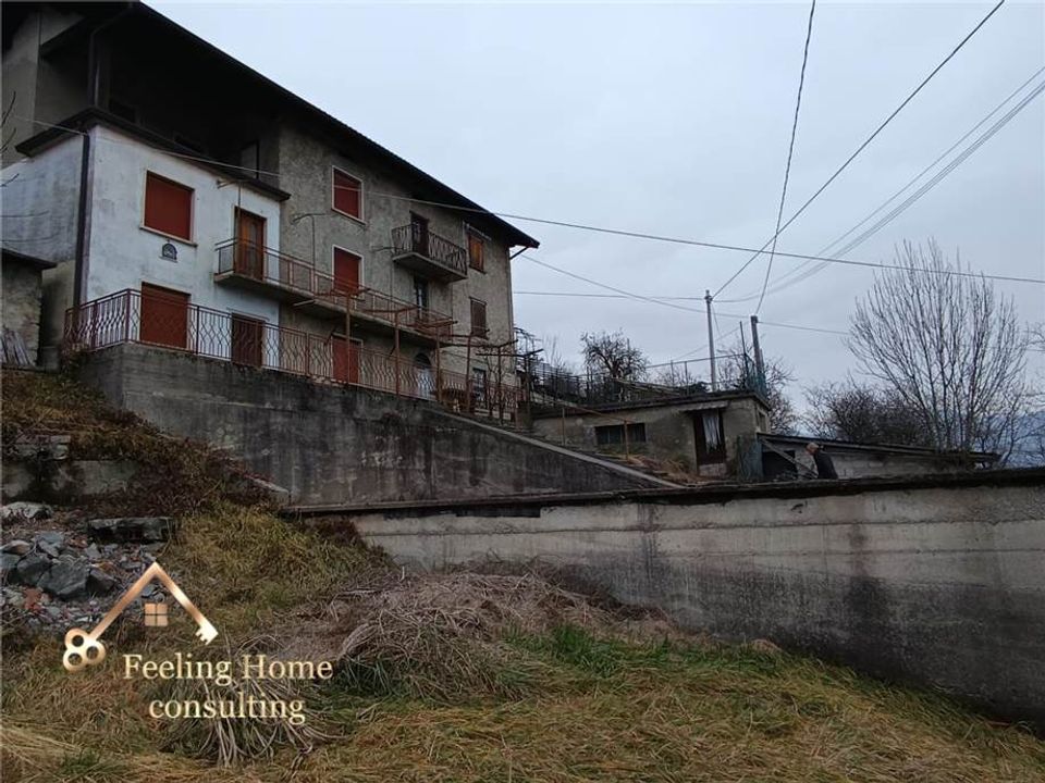 Villa i Val Brembilla, Bergamo - foto 1