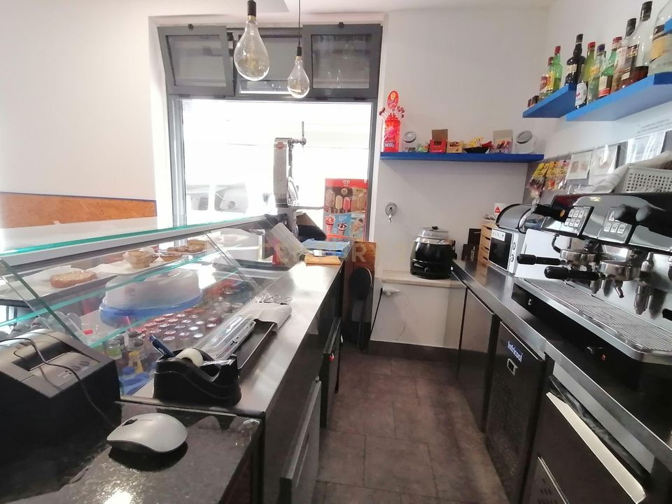 Erhvervsejendom i Amadora, Lisbon - foto 2