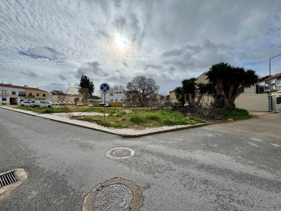 Helårsgrund i Setubal, Setubal - foto 1