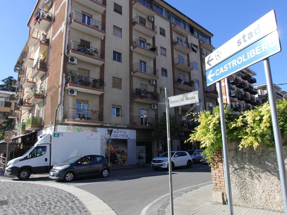 Lejlighed i Cosenza, Cosenza - foto 1