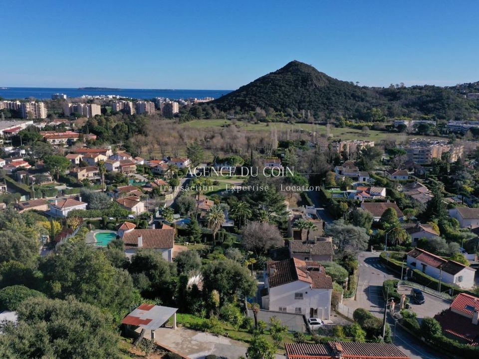 Villa i Mandelieu-la-Napoule, Alpes-Maritimes - foto 3