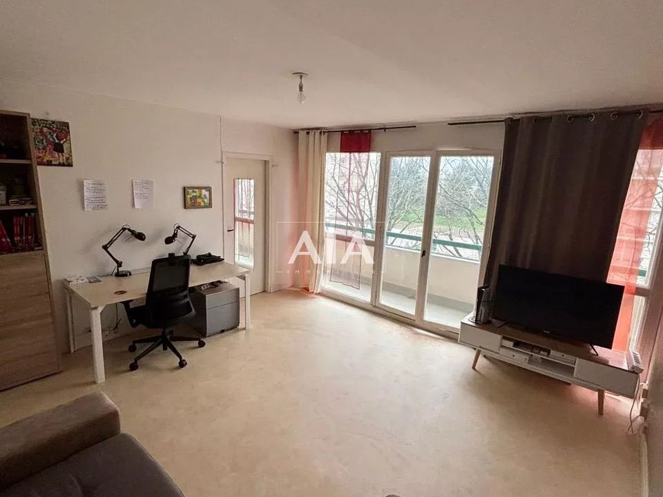 Lejlighed i Poitiers, Vienne - foto 1