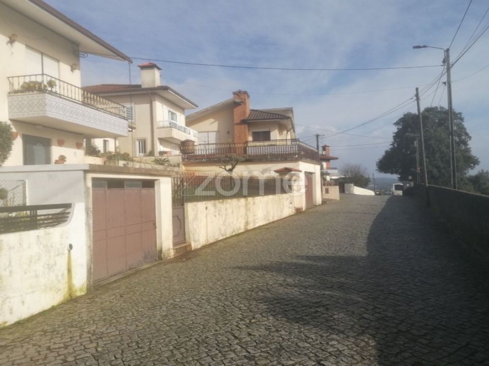 Helårsgrund i Alvarelhos e Guidoes, Porto - foto 5