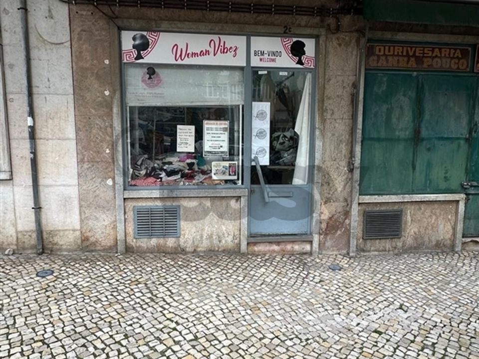 Erhvervsejendom i Odivelas, Lisbon - foto 3