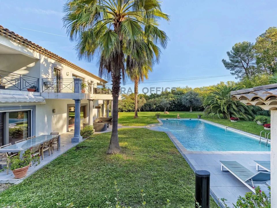 Villa i Mougins, Alpes-Maritimes - foto 1