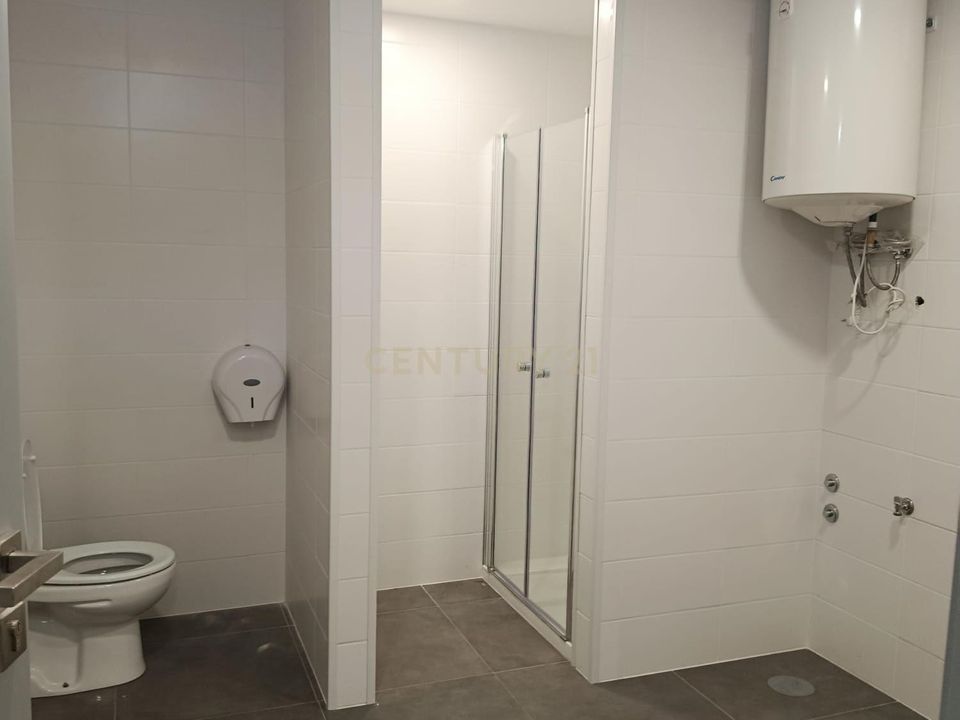 Erhvervsejendom i Paredes, Porto - foto 2