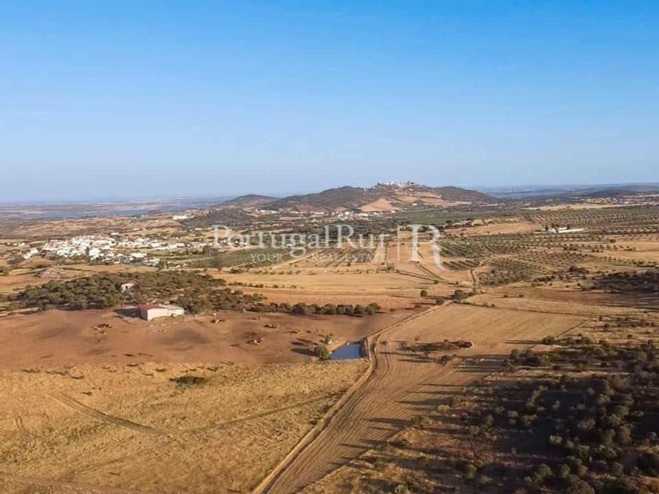 Helårsgrund i Evora, Evora - foto 1