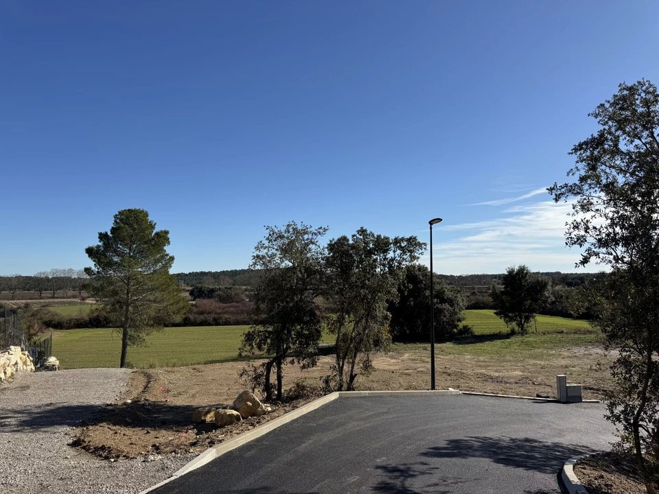 Helårsgrund i Saint-Bauzille-de-Montmel, Herault - foto 1