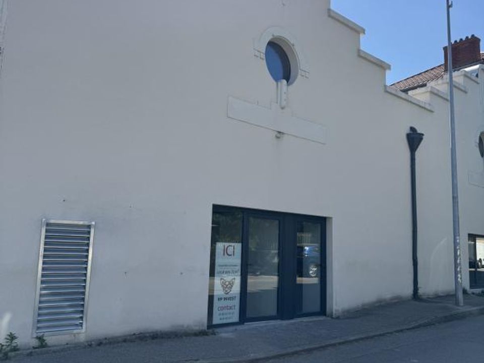 Næringseiendom i Craponne, Rhone - bilde 1