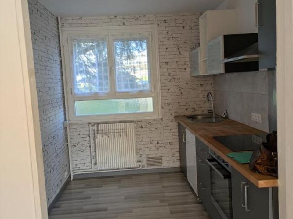 Apartment in Cholet, Maine-et-Loire - photo 5