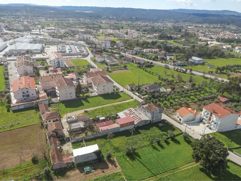 Helårsgrund i Lousa, Coimbra - foto 2