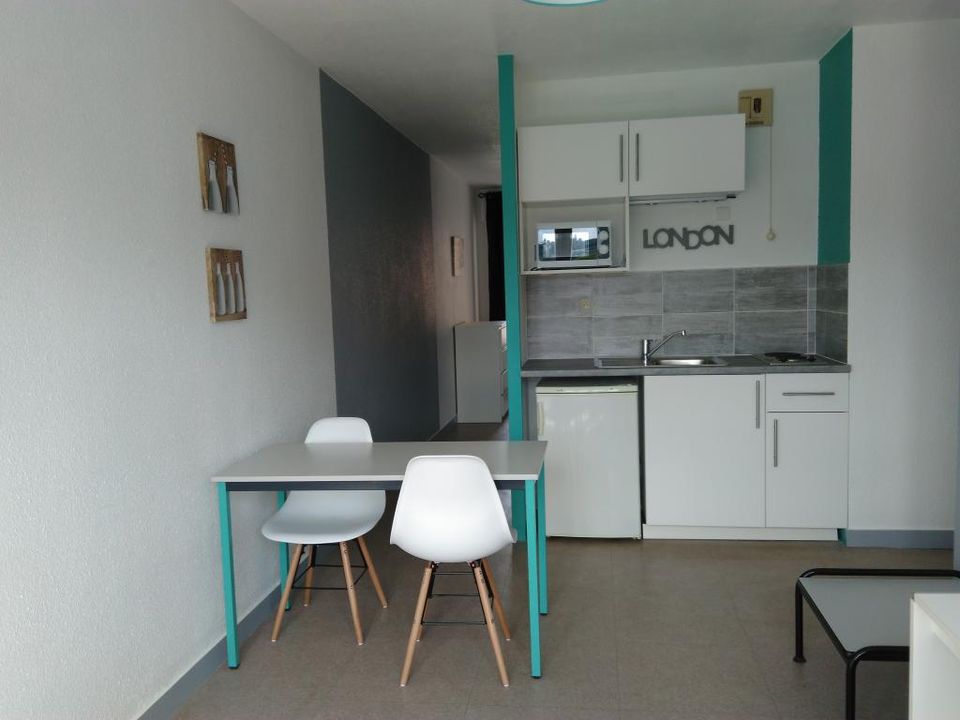 Estudi a Saint-Etienne, Loire - foto 1