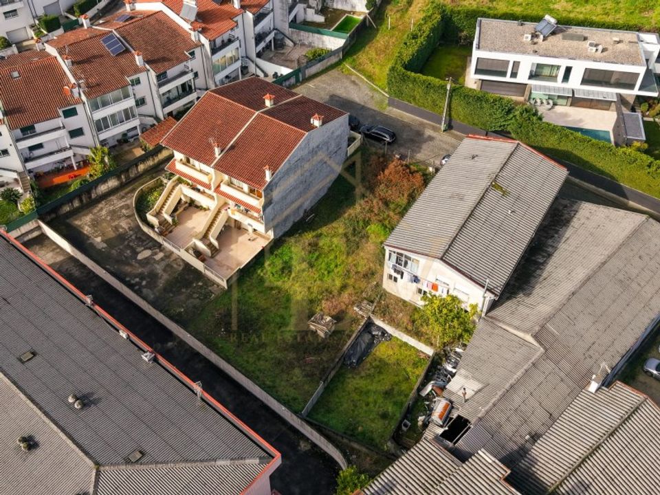 Helårsgrund i Guimaraes, Braga - foto 1