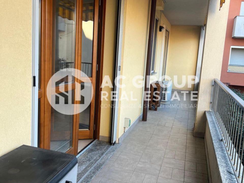 Lejlighed i Saronno, Varese - foto 3
