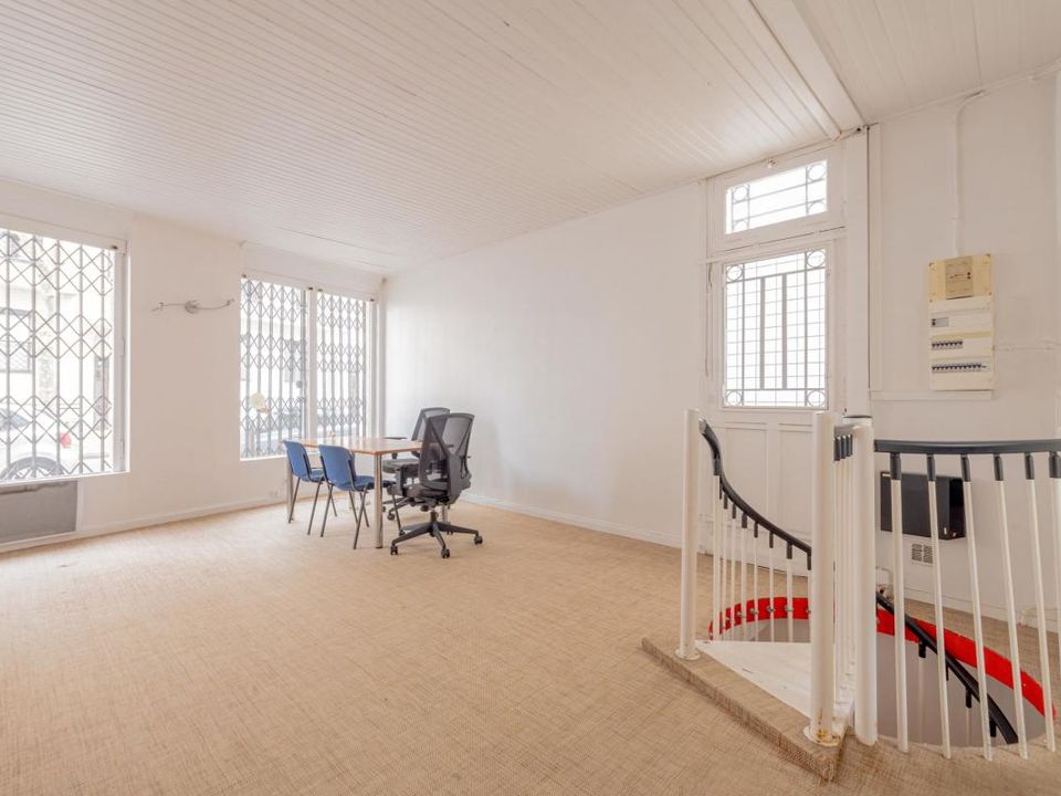 Erhvervsejendom i Boulogne-Billancourt, Hauts-de-Seine - foto 1